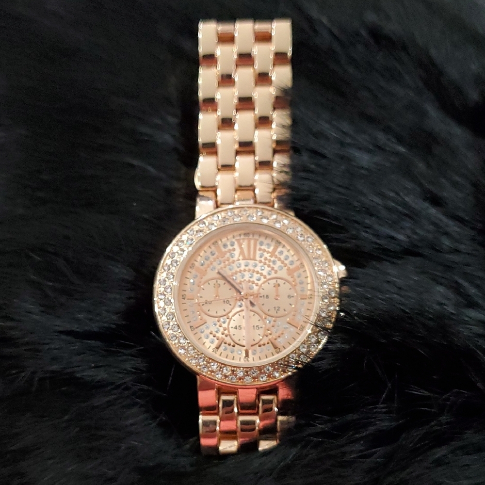 Elegant Rose Gold Women's Watch
